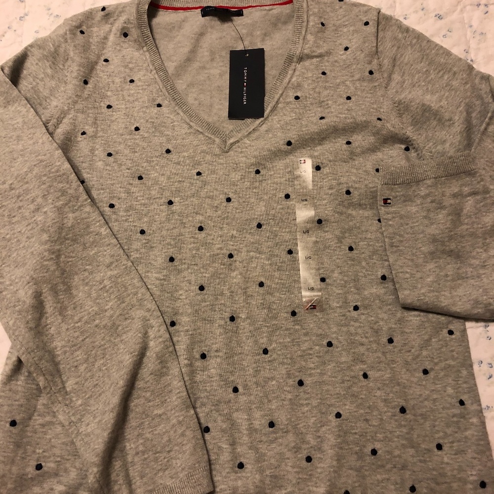 Brand new Tommy Hilfiger pullover sweater
